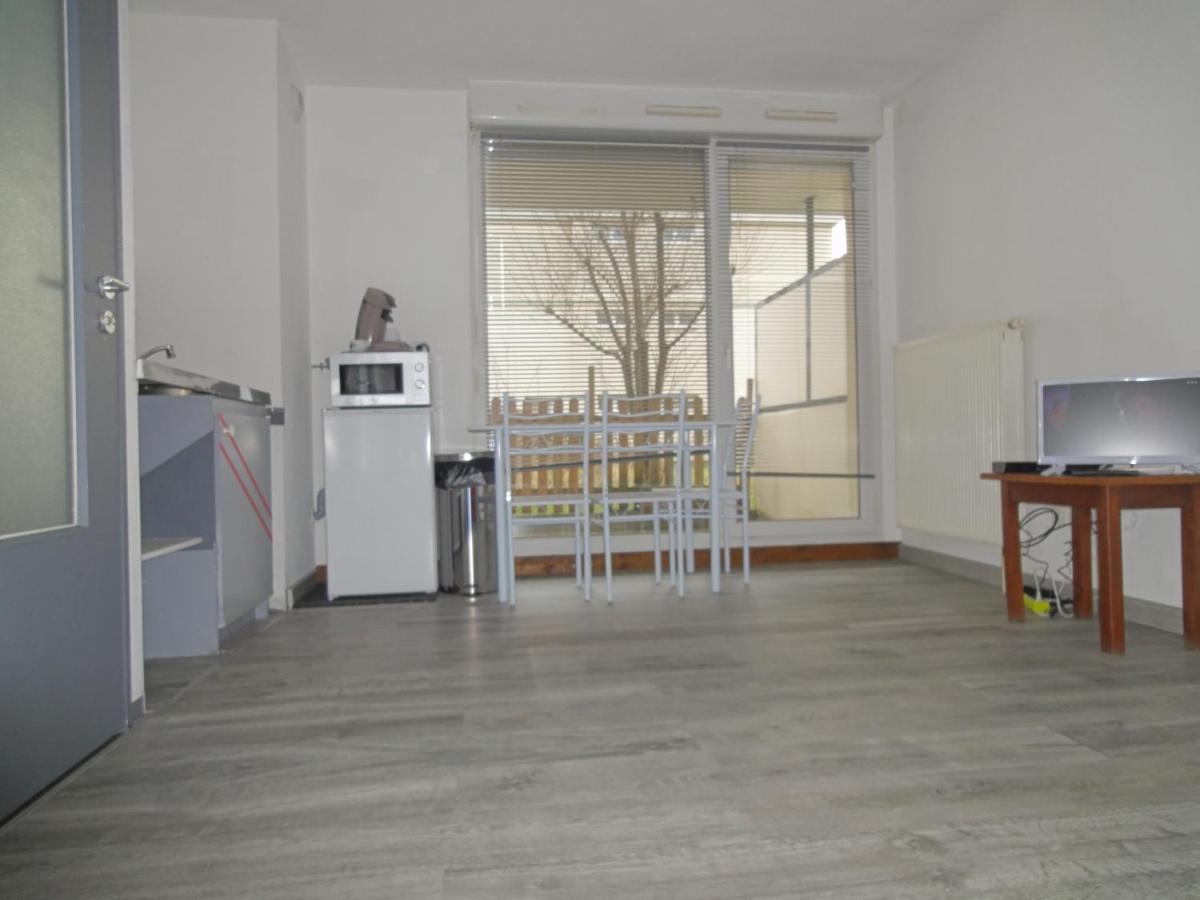 Logement Type Studio 1 Piece Proche Zenith Strasbourg Luaran gambar